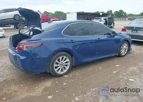 2023 Toyota Camry Le z USA, uszkodzony, nr VIN 4T1C11AK2PU085308